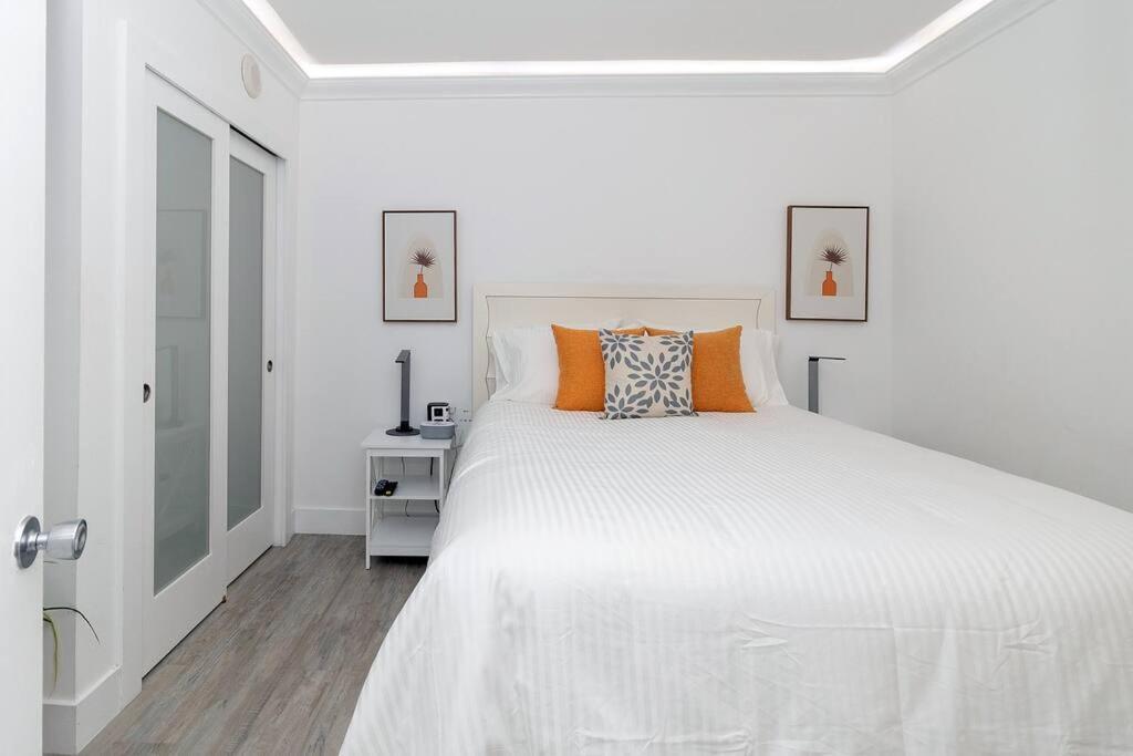 Stunning & Spacious Resort-Style Condo Across From Beach! Miami Beach Exterior photo
